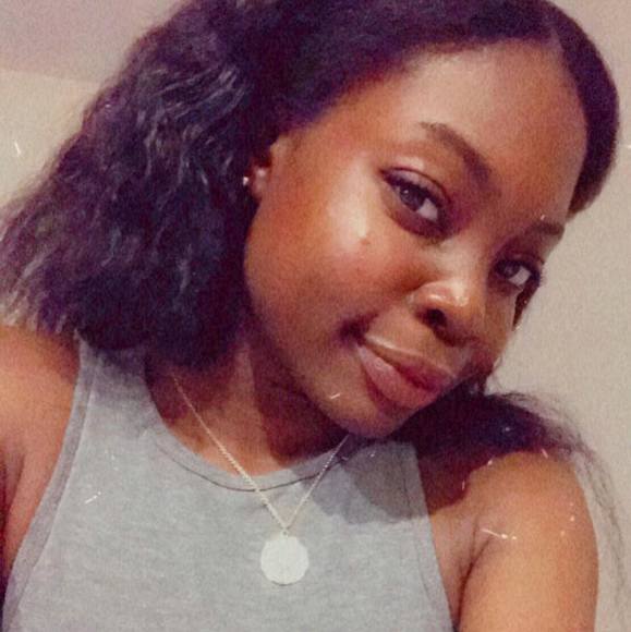 Meet your Posher, Audrey - Picture 1 of 1